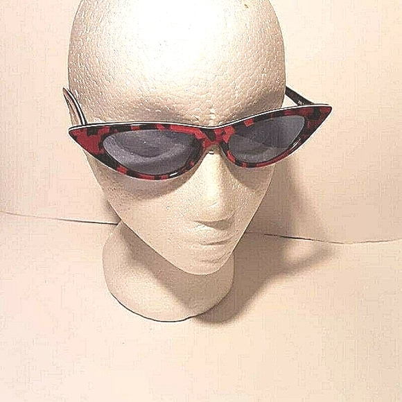 ALAIN MIKLI Vintage Handmade Cateye Sunglasses - Picture 3 of 7
